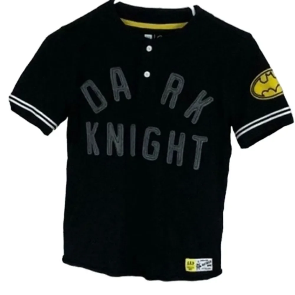 GAP Kids BATMAN Dark Knight Boys' Large DC Black Henley Ringer Tee Gotham City